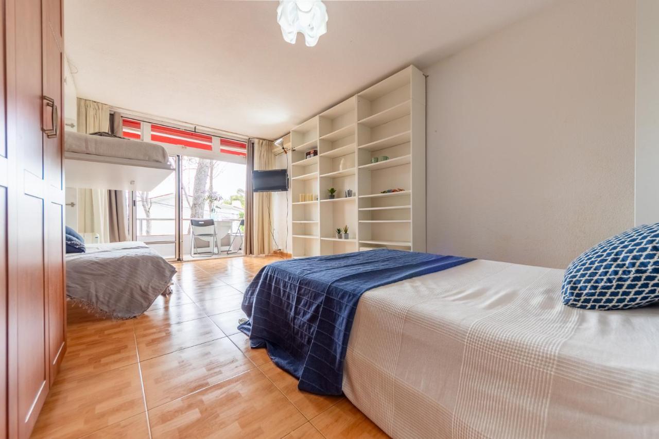 Luminoso Bungalow Con Parking Тарагона Екстериор снимка