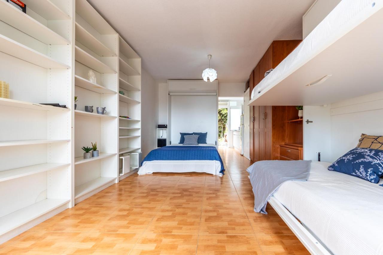 Luminoso Bungalow Con Parking Тарагона Екстериор снимка