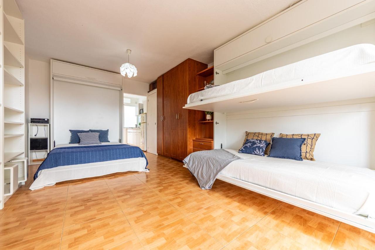 Luminoso Bungalow Con Parking Тарагона Екстериор снимка