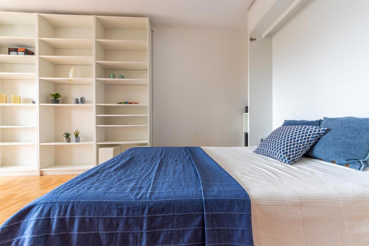 Luminoso Bungalow Con Parking Тарагона Екстериор снимка