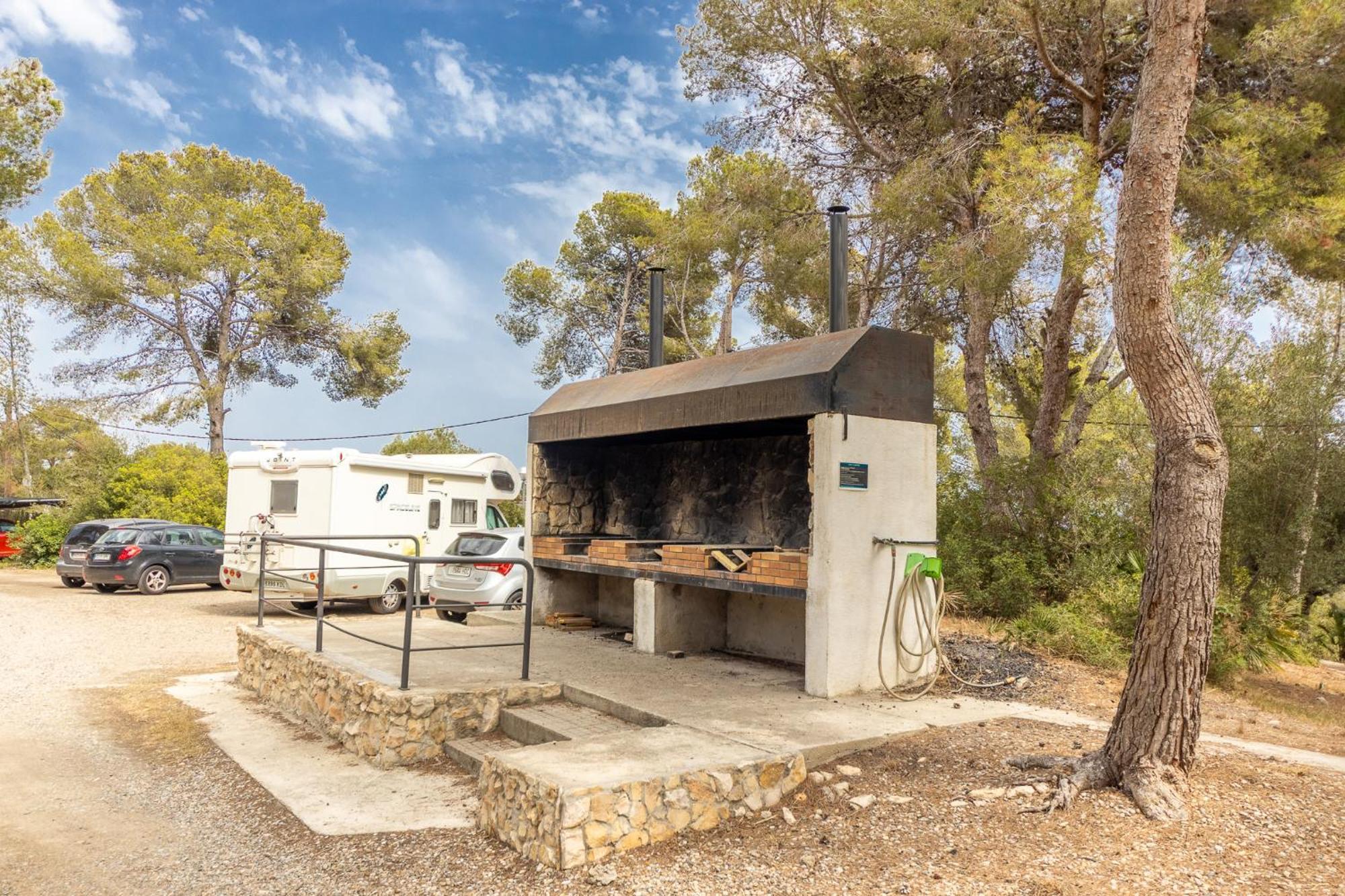 Luminoso Bungalow Con Parking Тарагона Екстериор снимка